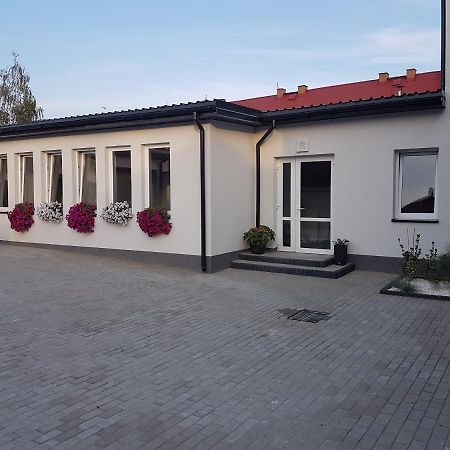 Arkadia Hostel Млава Экстерьер фото
